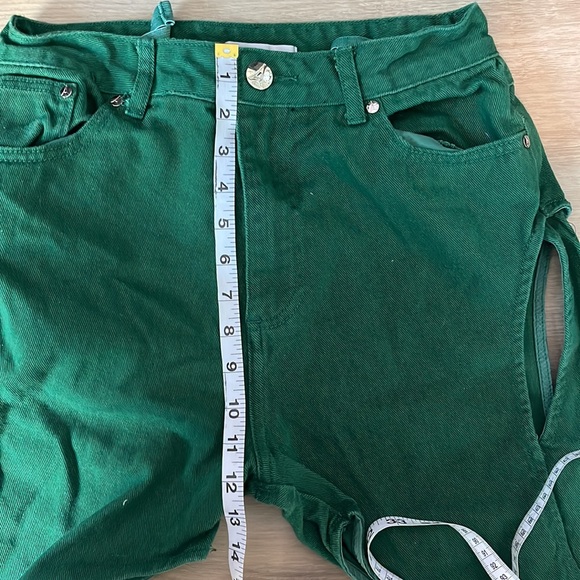 Maniere De Voir Set: Green Cropped Jacket US 6 & Boyfriend Cut Out Jeans US 6 - Picture 7 of 16